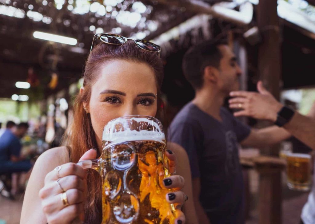 Biergarten_Photo-by-Fabio-Alves_-on-unsplash